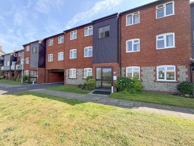 Flat for sale in Comers, Norfolk