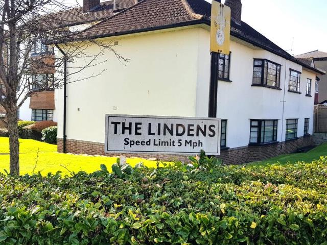 Flat for sale in North Finchley, Isle Of Man