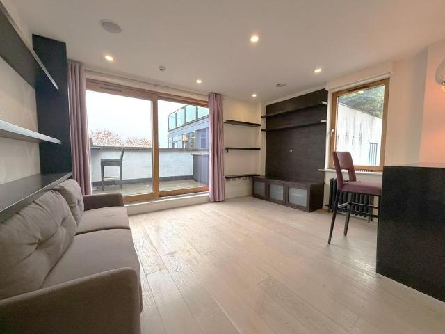 Flat for sale in Chalk Farm, Primrose Hill
