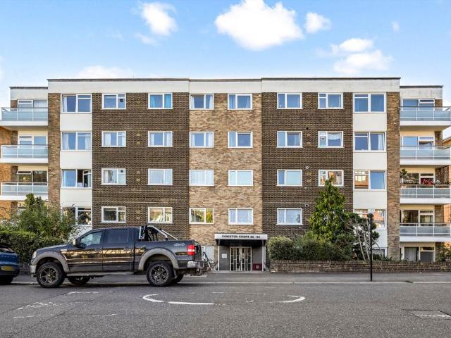 Flat for sale in Brunswick