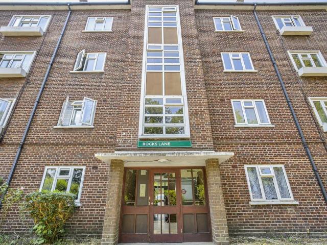 Flat for sale in Greater London