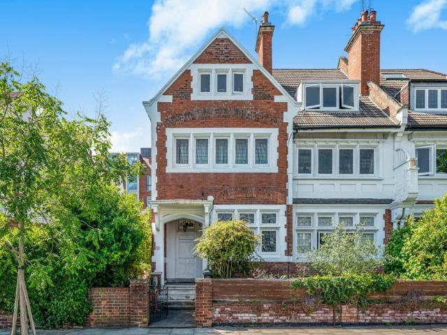 Flat for sale in West Hampstead, Greater London