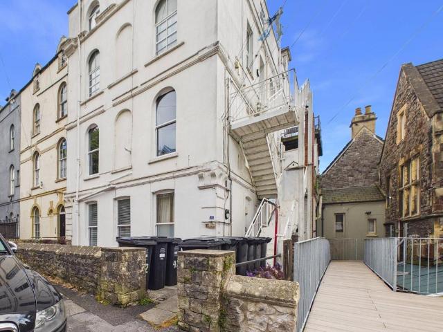 Flat for sale in Weston-super-mare, Isle Of Man