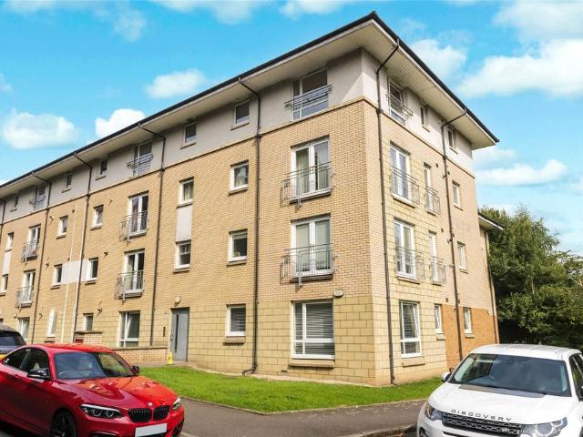 Flat for sale in Yoker, Scotland