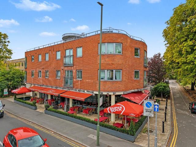 Flat for sale in Hersham, Walton-on-Thames
