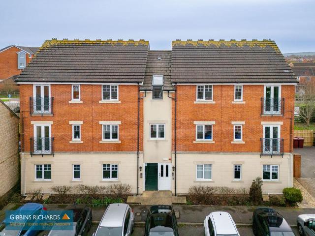 Flat for sale in Bridgwater, Somerset