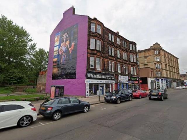 Flat for sale in Calton, Scotland