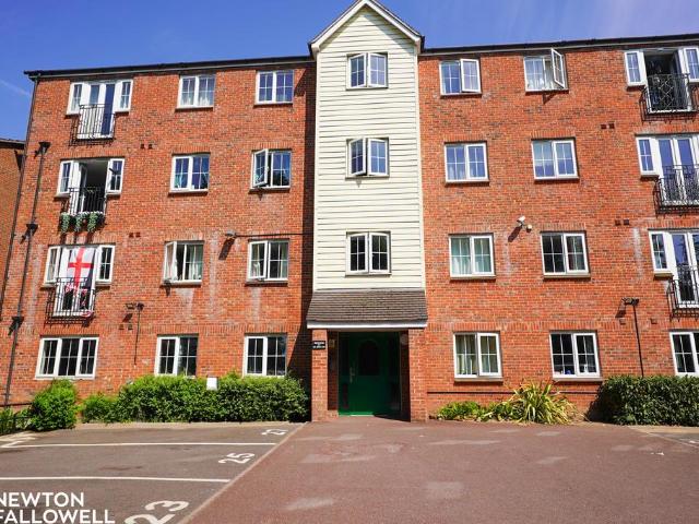 Flat for sale in Thrumpton, Costhorpe
