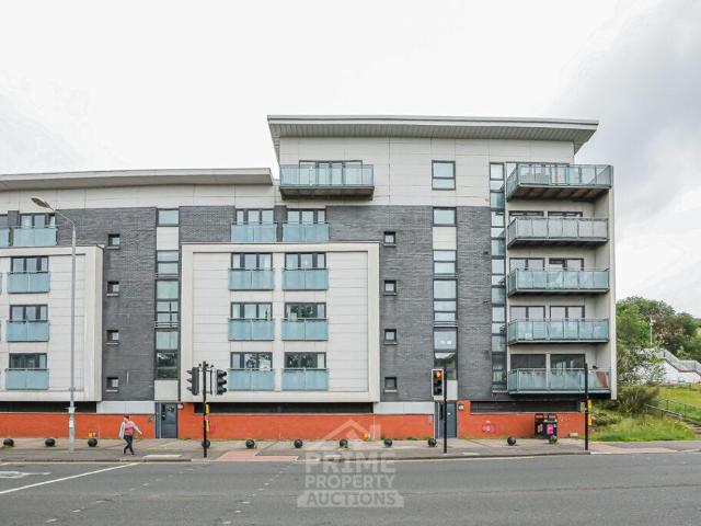 Flat for sale in North Woodside, Scotland