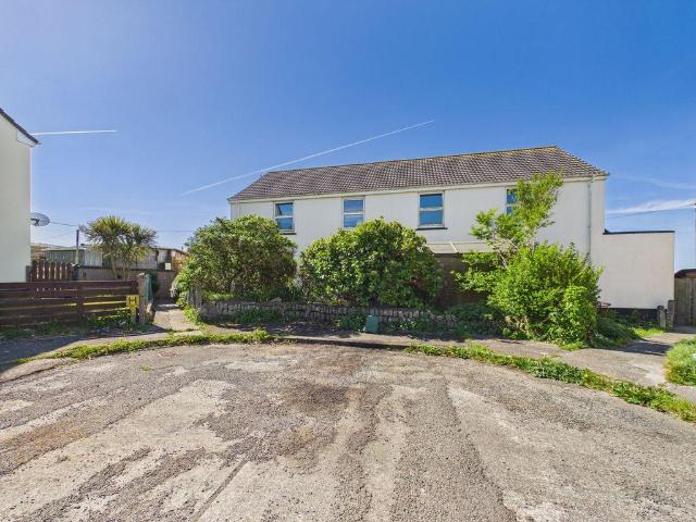 Flat for sale in St Just, Cornwall