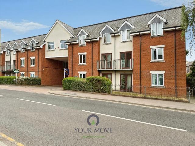 Flat for sale in King's Walden, Hertfordshire