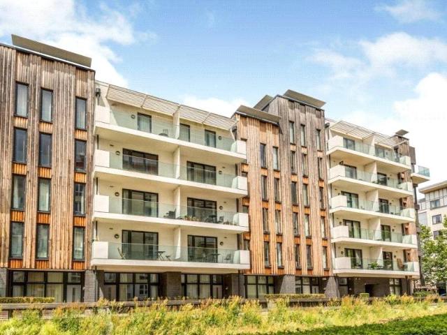 Flat for sale in Spike Island, Feckenham