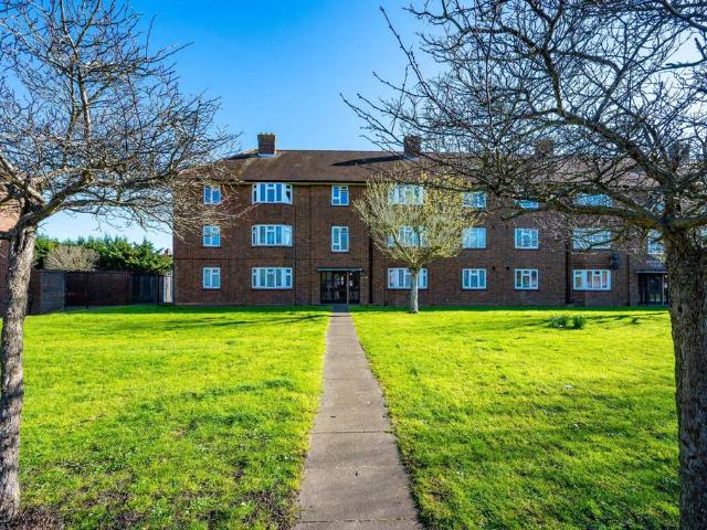 Flat for sale in London Borough of Merton, Greater London