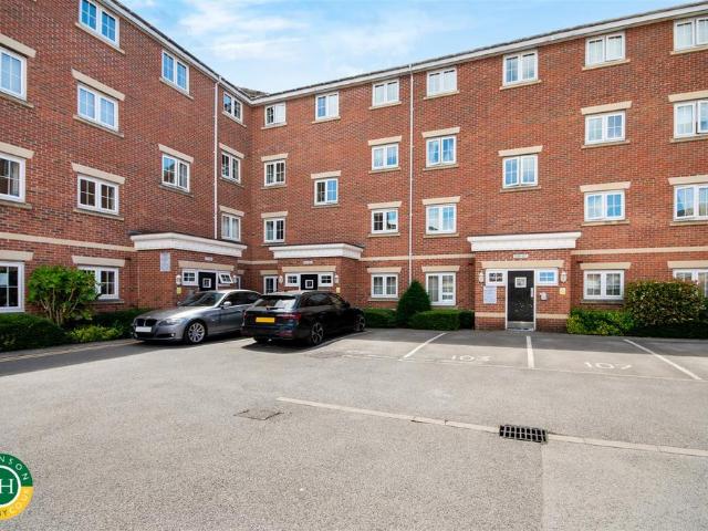 Flat for sale in Armthorpe, South Yorkshire