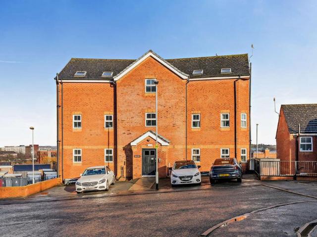 Flat for sale in Stoke, Stoke-on-Trent