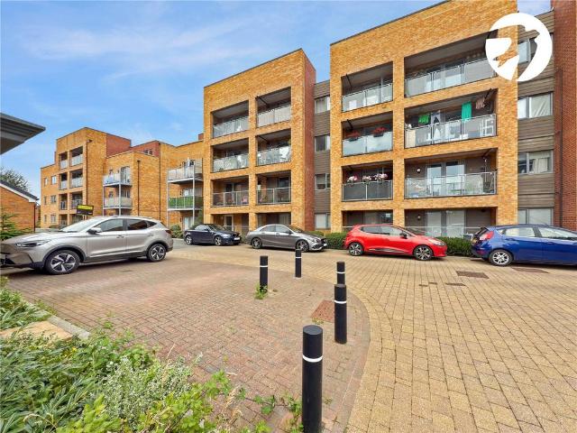Flat for sale in Swanley, The Butts