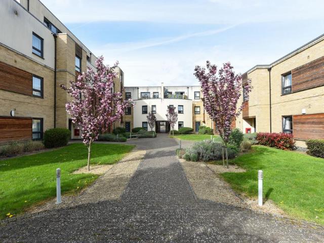Flat for sale in Huntingdon