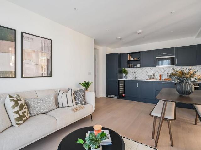 Flat for sale in Greater London
