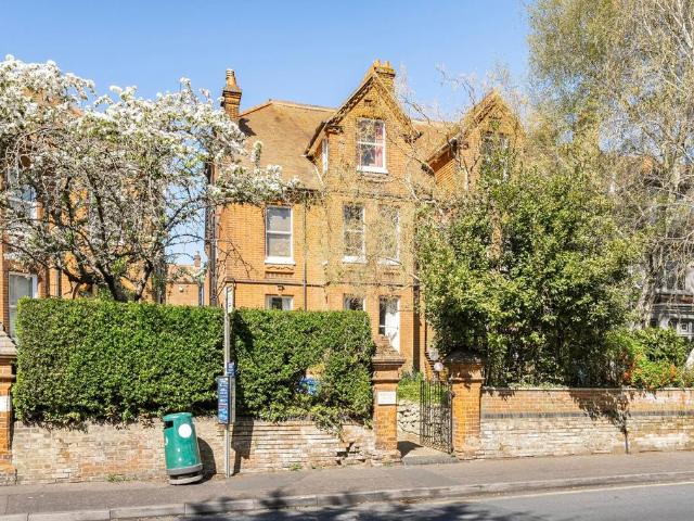 Flat for sale in East Bank, Norfolk