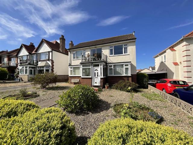 Flat for sale in Scalby Mills, Scarborough