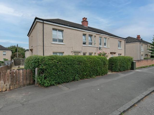 Flat for sale in Govanhill, Scotland
