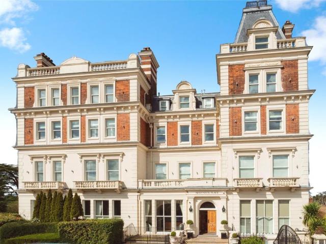 Flat for sale in Nevill Park, Sandown Park