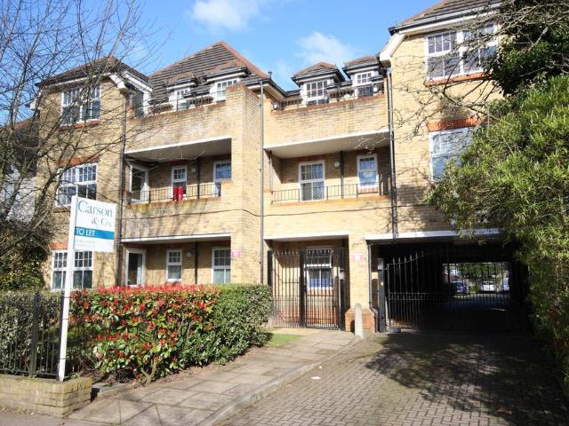 Flat for sale in Horsell, Woking