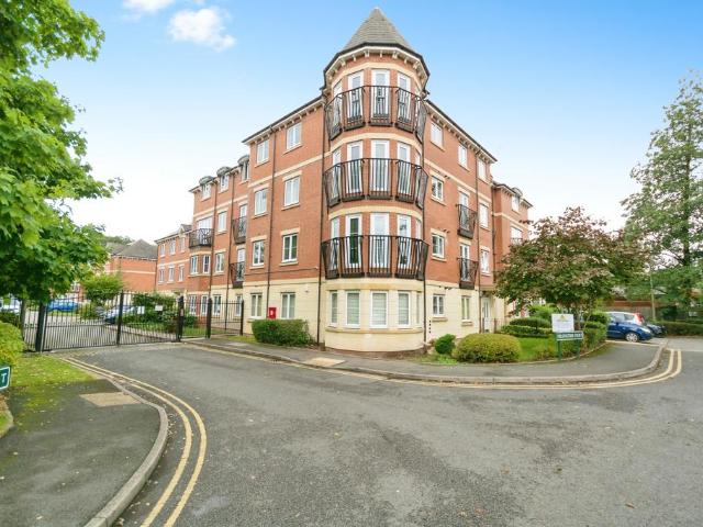 Flat for sale in Olton, West Midlands