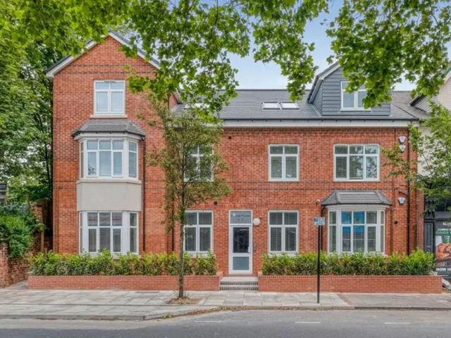 Flat for sale in Stirchley, West Midlands
