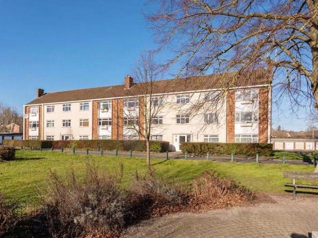 Flat for sale in St Marks, Maidenhead