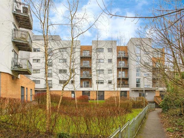 Flat for sale in Brook Street, Bourne Vale