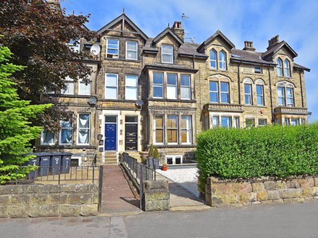 Flat for sale in Low Harrogate, Harrogate