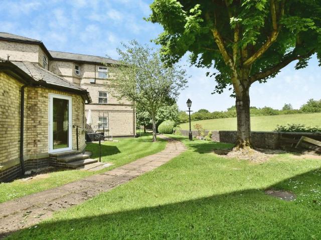 Flat for sale in Alderley Edge