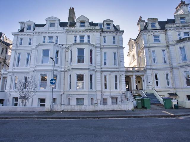 Flat for sale in Folkestone