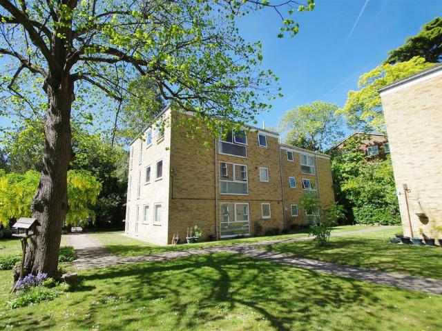 Flat for sale in Reading West, Reading