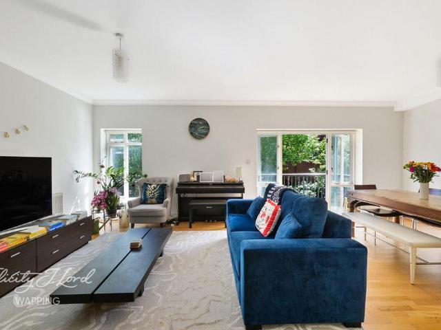 Flat for sale in Spitalfields, Whitechapel