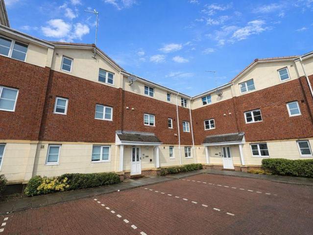 Flat for sale in Killingworth