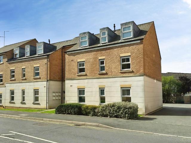 Flat for sale in Bilton, Rugby