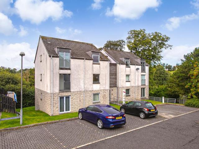 Flat for sale in Headwell, Dunfermline