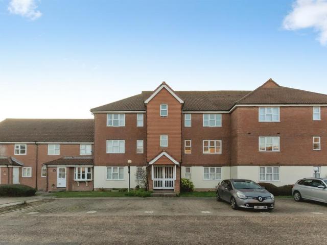 Flat for sale in Langney Village, Eastbourne