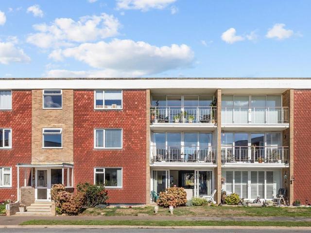 Flat for sale in Rustington, Arun