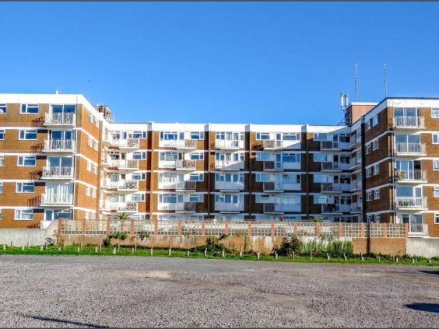 Flat for sale in Spring Vale, Hampshire