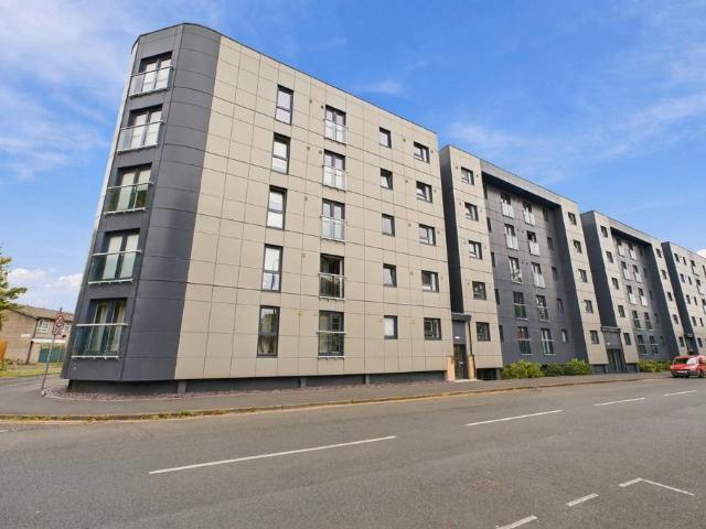Flat for sale in Old Trafford, Trafford