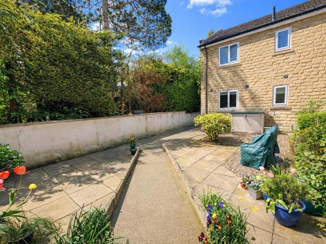 Flat for sale in Baildon, Isle Of Man