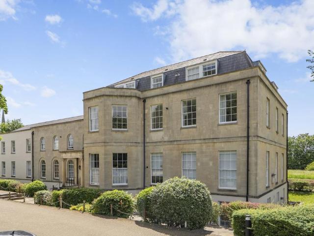 Flat for sale in Feckenham, City Of Bristol