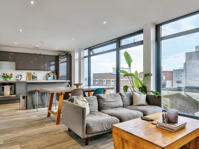 Flat for sale in West Cliff, Bournemouth