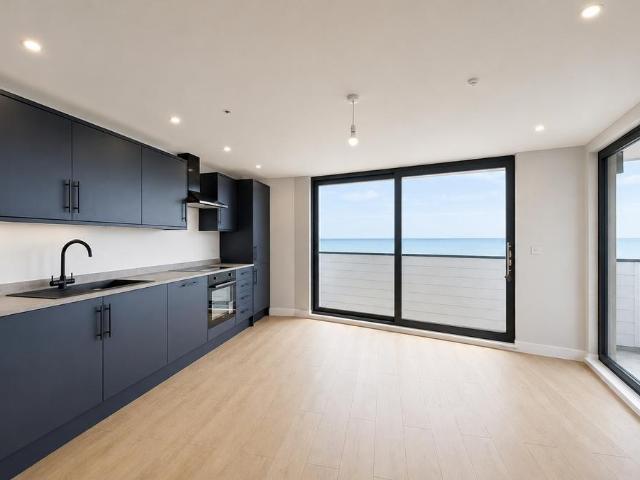 Flat for sale in West Cliff, Acol