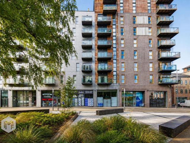 Flat for sale in Fernhill, Bury