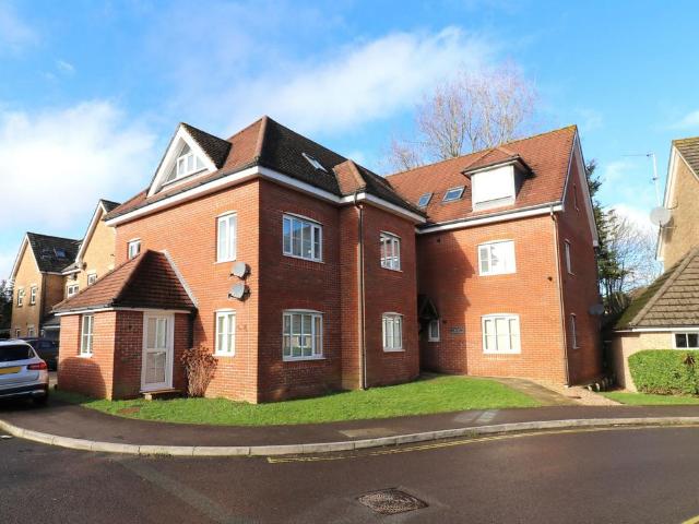 Flat for sale in Hedge End, Helford