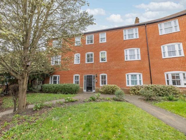 Flat for sale in St. Stephen's, The Bridge